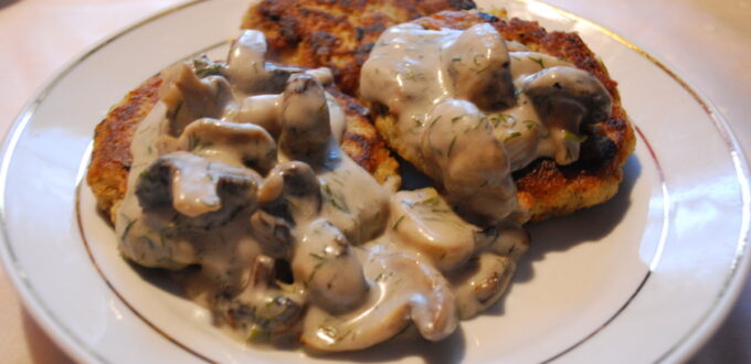 Szybki  sos pieczarkowy