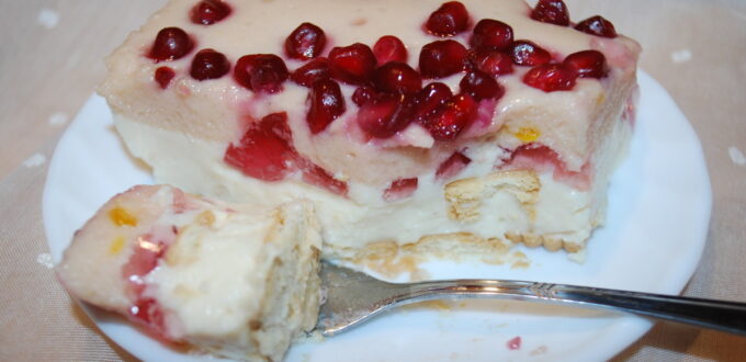 Mleczno -jajeczne ciastko bez pieczenia.