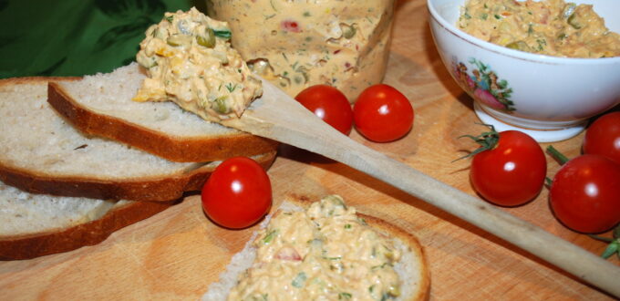 Pasta z wędzonego łososia i tuńczyka