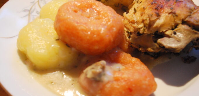 Kluski z przecierem pomidorowym