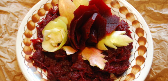 Buraczki na ciepło z agrestem