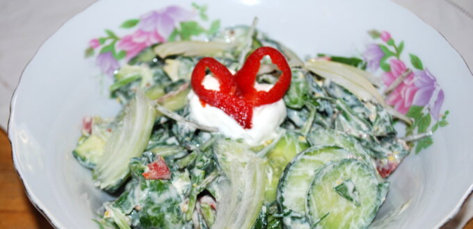 Surówka z szczawiu i szpinaku