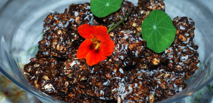 Kulki z płatków owsianych bez pieczenia