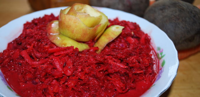 Surówka z buraka i marchewki